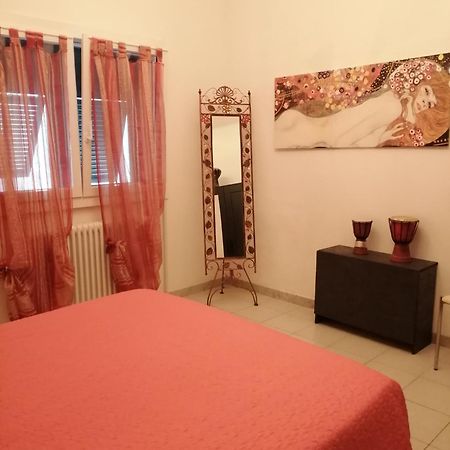Appartamento Ca' Sandra Vado Ligure Luaran gambar