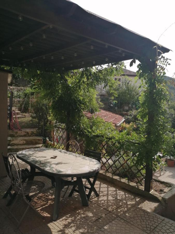 Appartamento Ca' Sandra Vado Ligure Luaran gambar